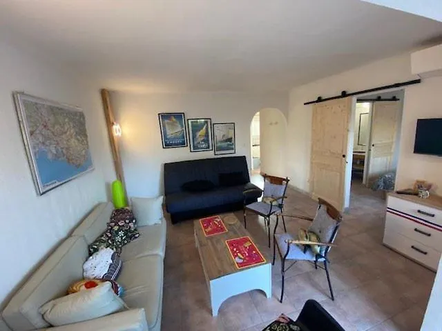 Bel Appartement Avec Jardin A Seulement 50 M De La Plage Et De Sanary.Climatisation Six-Fours-les-Plages Apartment